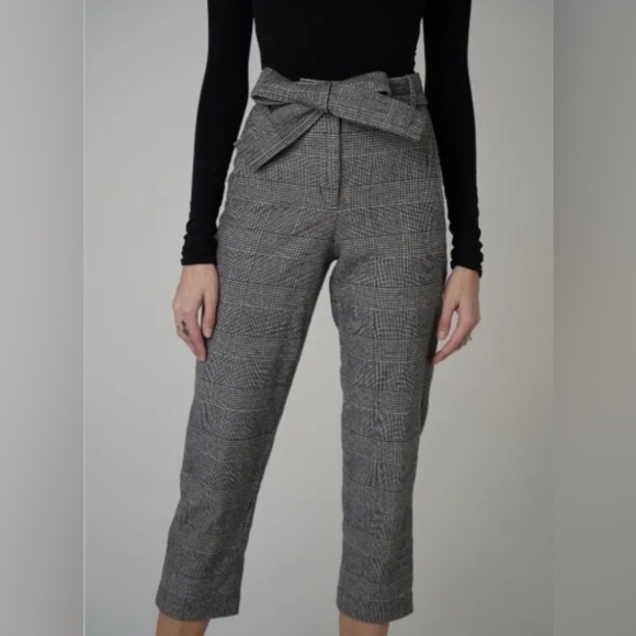 Aritzia Pants - ARITZIA WILFRED Jallade pant grey plaid houndstooth tie front trouser size 6
